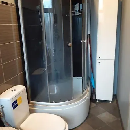 Spacious 1bedroom Apartment, W Free Parking, W Pet * ריגה